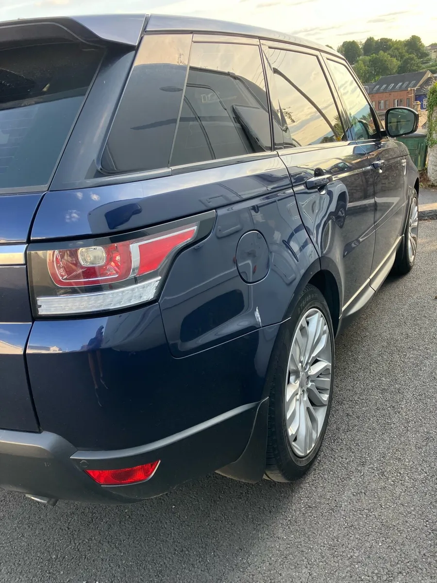 Range Rover sport - Image 2