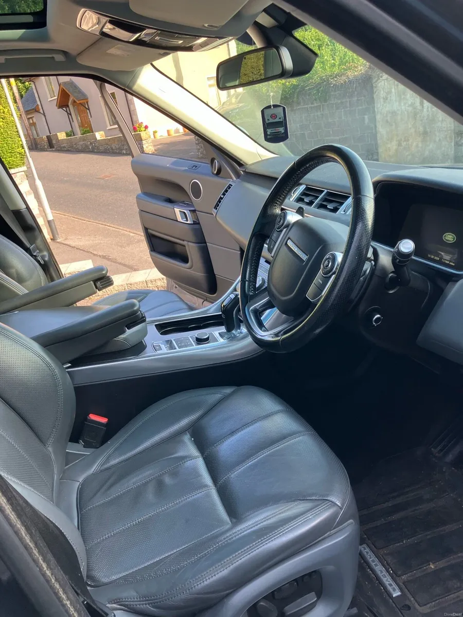 Range Rover sport - Image 4