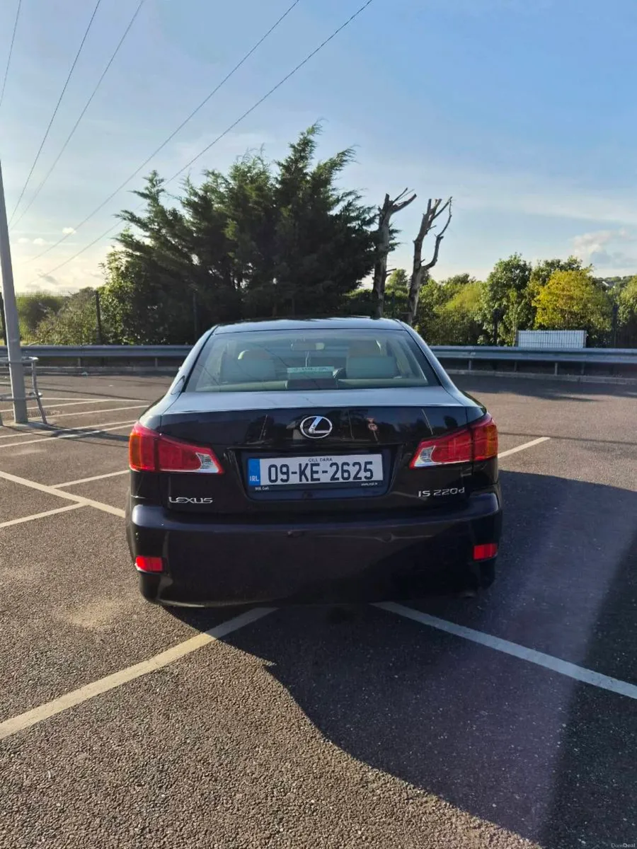 2009 lexus is220 diesel - Image 6