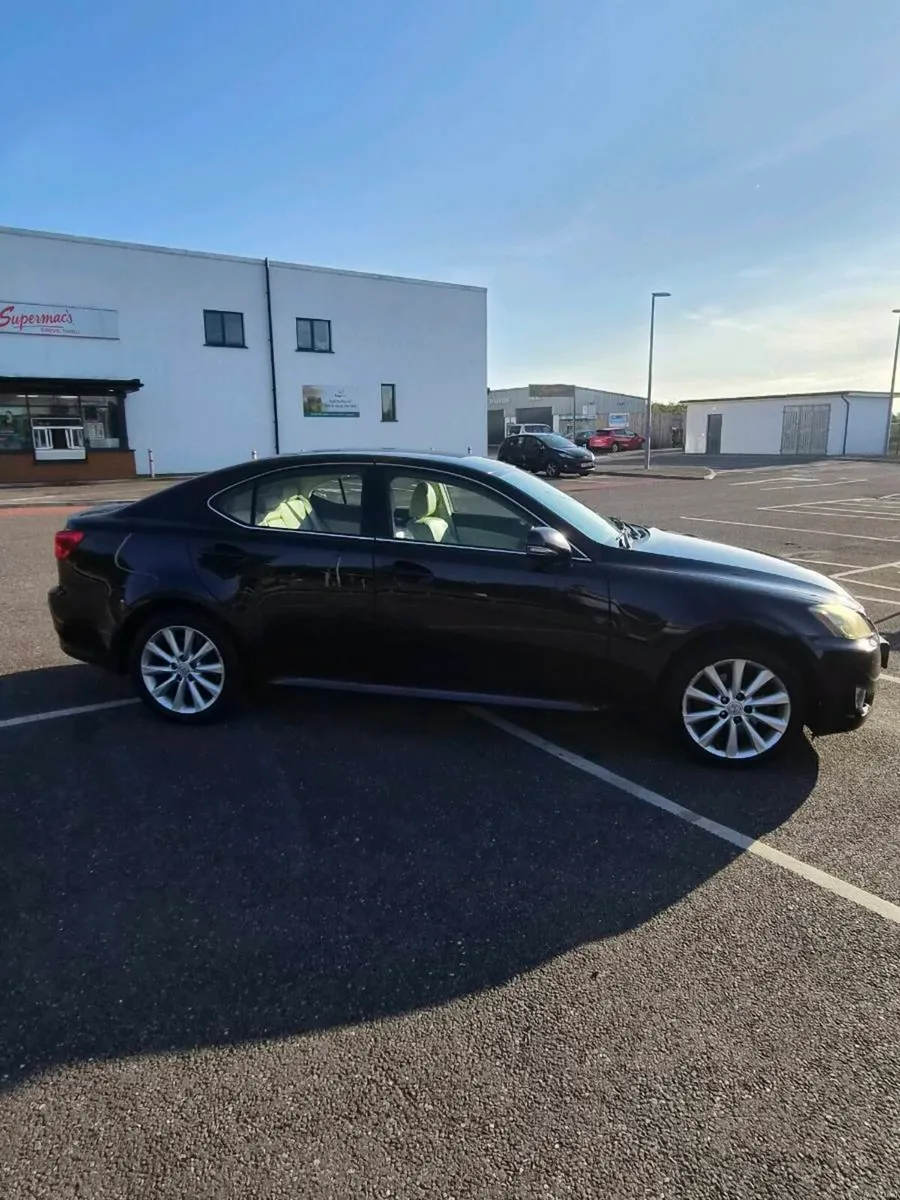 2009 lexus is220 diesel - Image 4