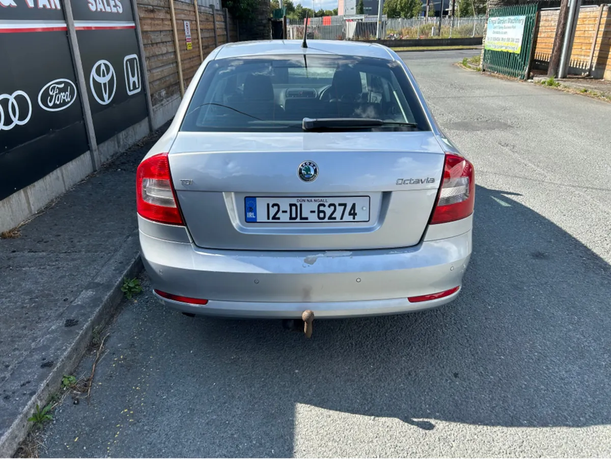 Skoda Octavia 1.6 TDI CR ELEGANCE 10 103HP 5DR - Image 5