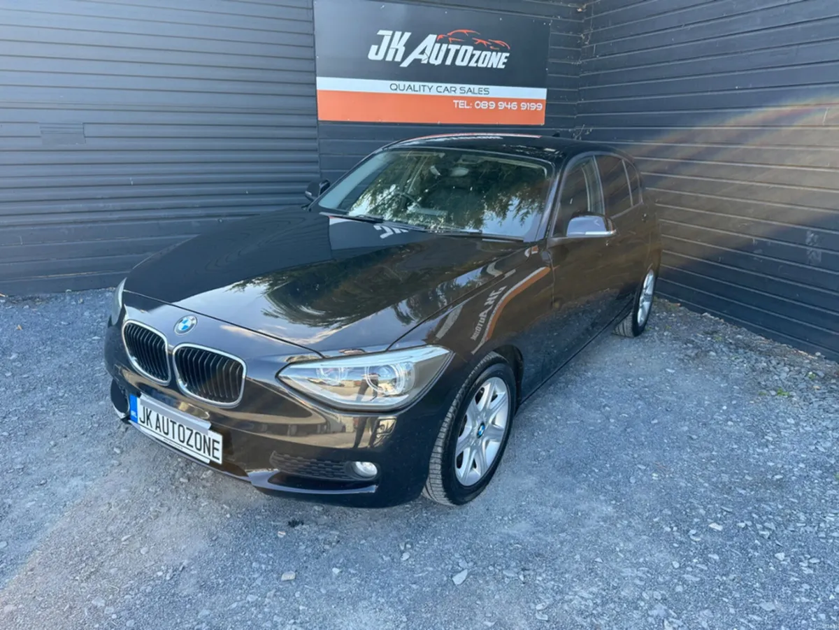 BMW 1-Series 116i AUTO 5DR - Image 3