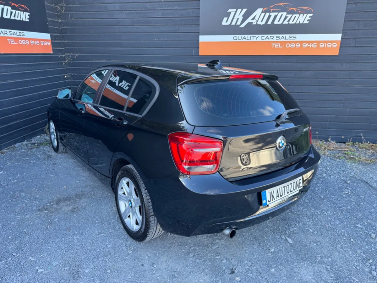 BMW 1-Series 116i AUTO 5DR - Image 6