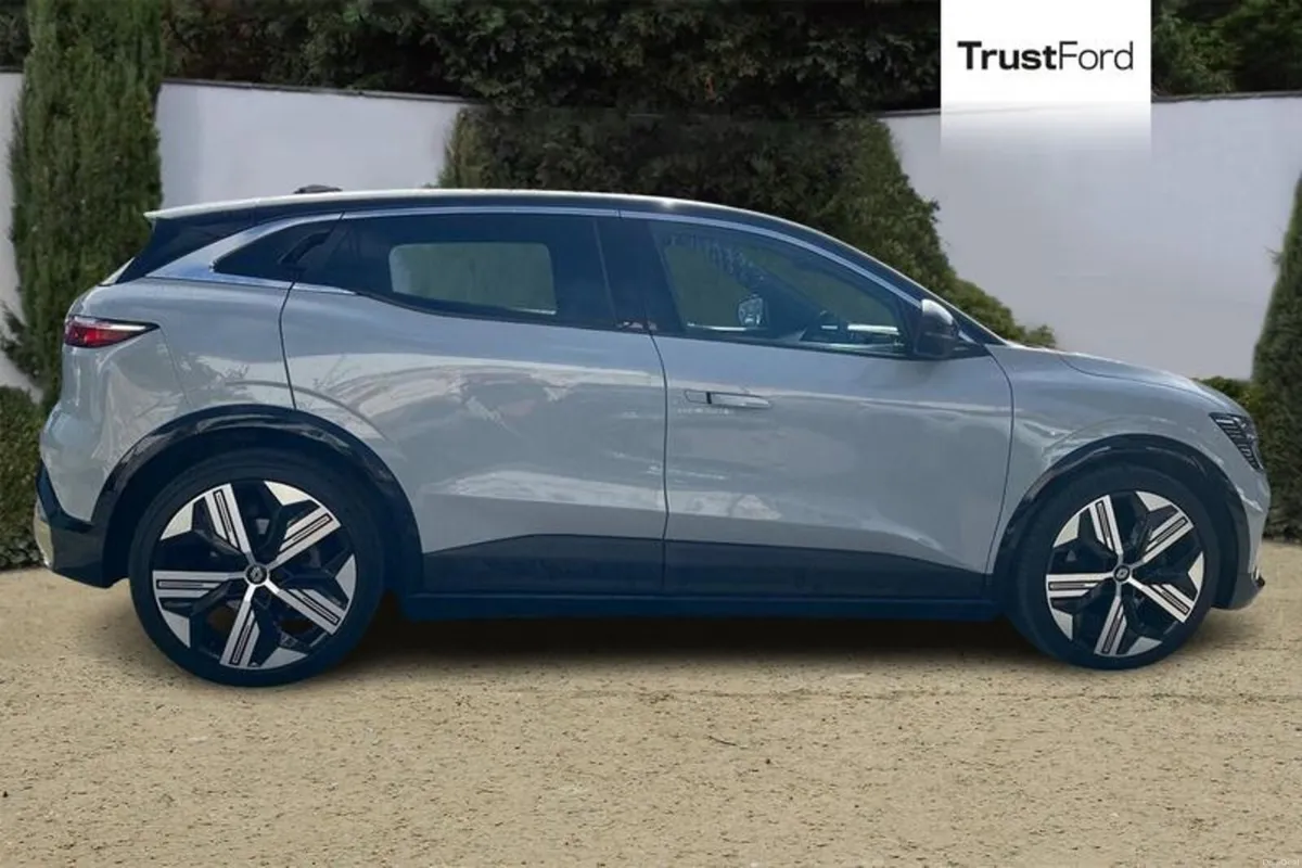 Other Other EV60 160kW Launch Edition 60kWh OC 5dr - Image 3