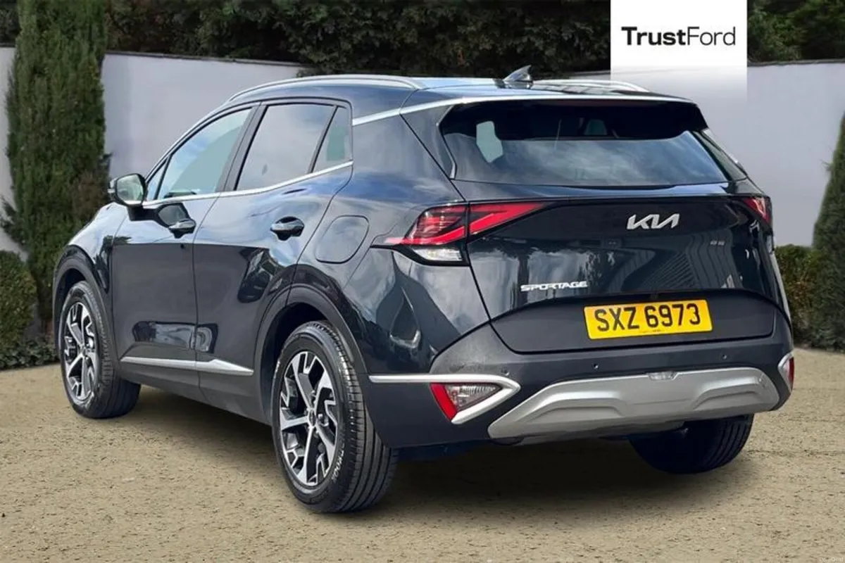 Kia Sportage 1.6T GDi ISG 3 5dr - REVERSING CAMERA - Image 2