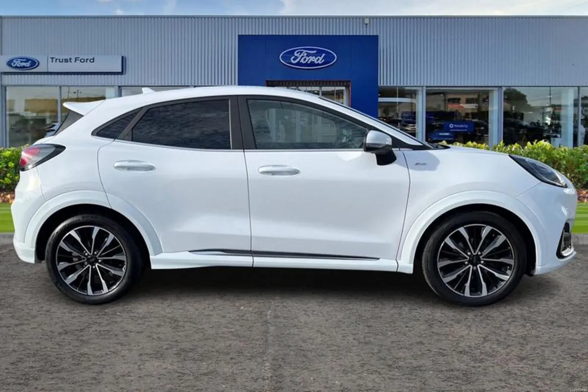 Ford Puma 1.0T EcoBoost MHEV ST-Line Vignale SUV 5 - Image 3