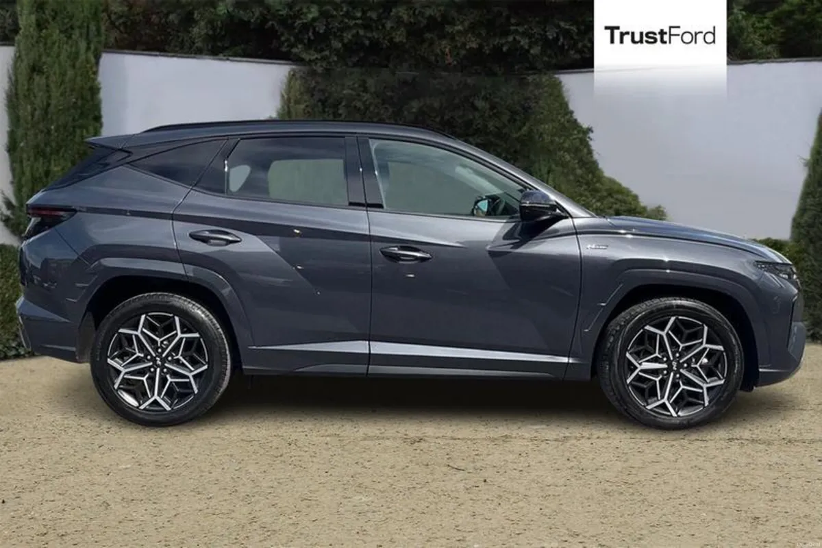 Hyundai Tucson 1.6 TGDi Hybrid 230 N Line 5dr 2WD - Image 3