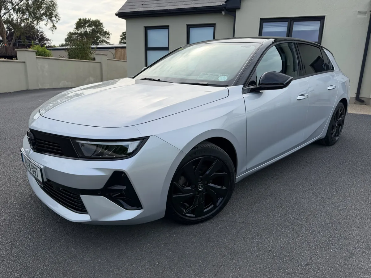 2023 (231) Opel Astra SRI 1.2 Petrol 130hp 39KMS - Image 2