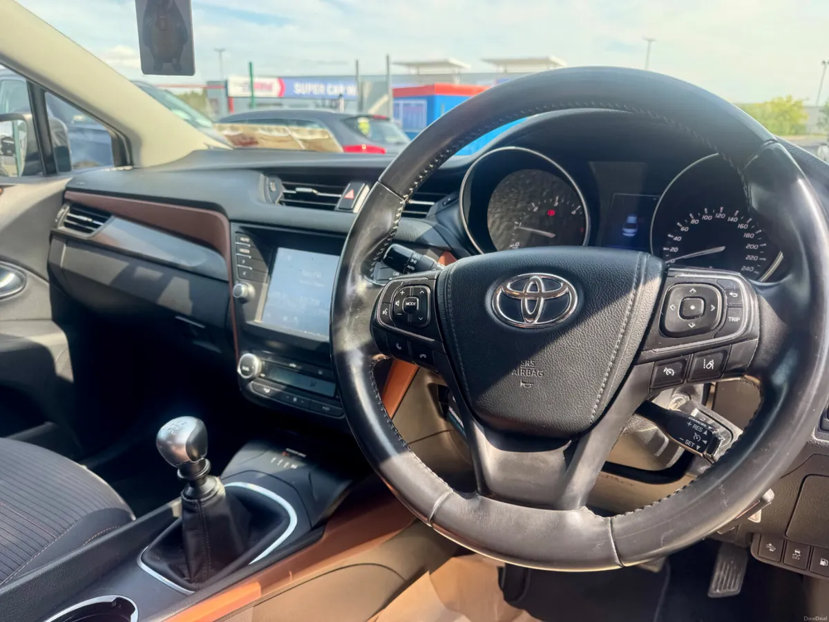 Toyota Avensis 2016 Luna Model 2.0 d4d - Image 6
