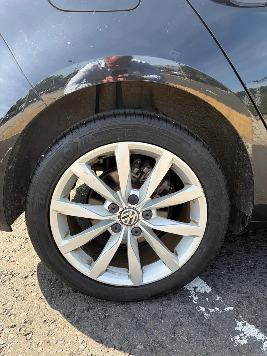 Volkswagen Golf 2018 automatic - Image 5