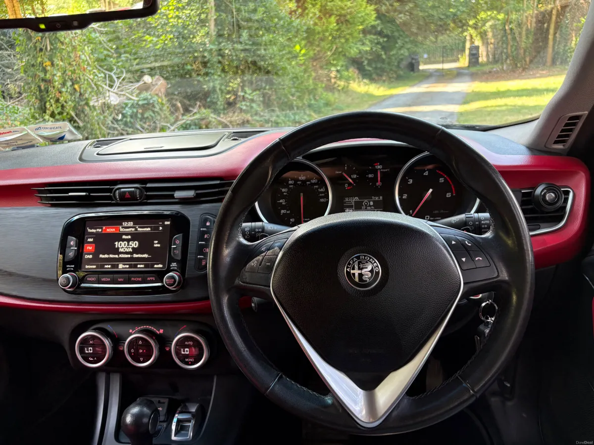 161 Alfa Romeo Giulietta 1.6L Automatic, New NCT! - Image 5