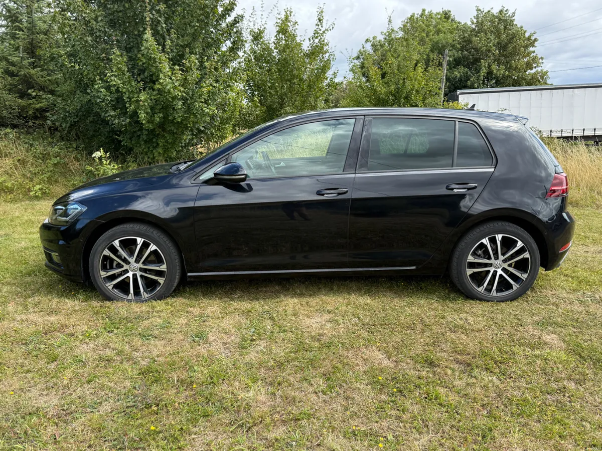VW GOLF 2020 1.2L PETROL AUTOMATIC VERY LOW MILEAG - Image 5
