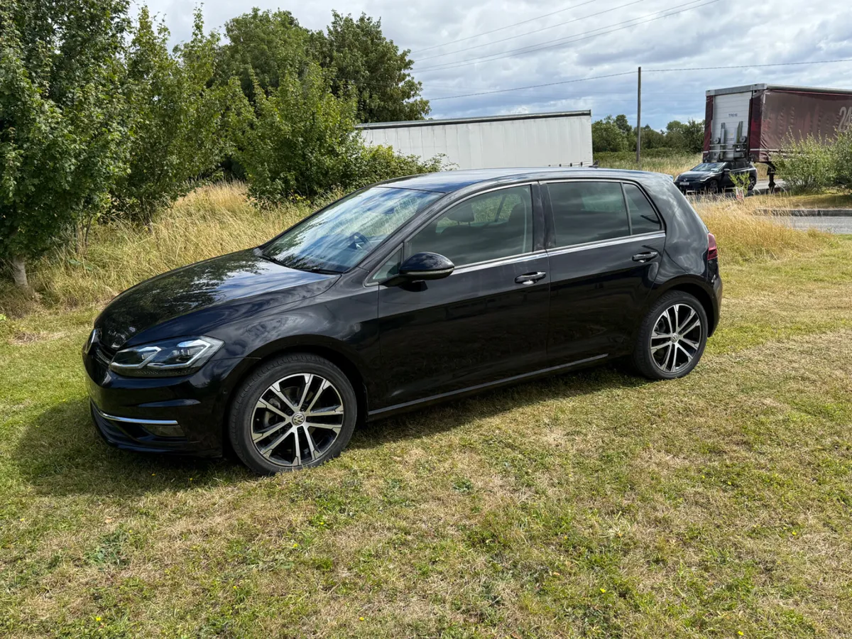 VW GOLF 2020 1.2L PETROL AUTOMATIC VERY LOW MILEAG - Image 4