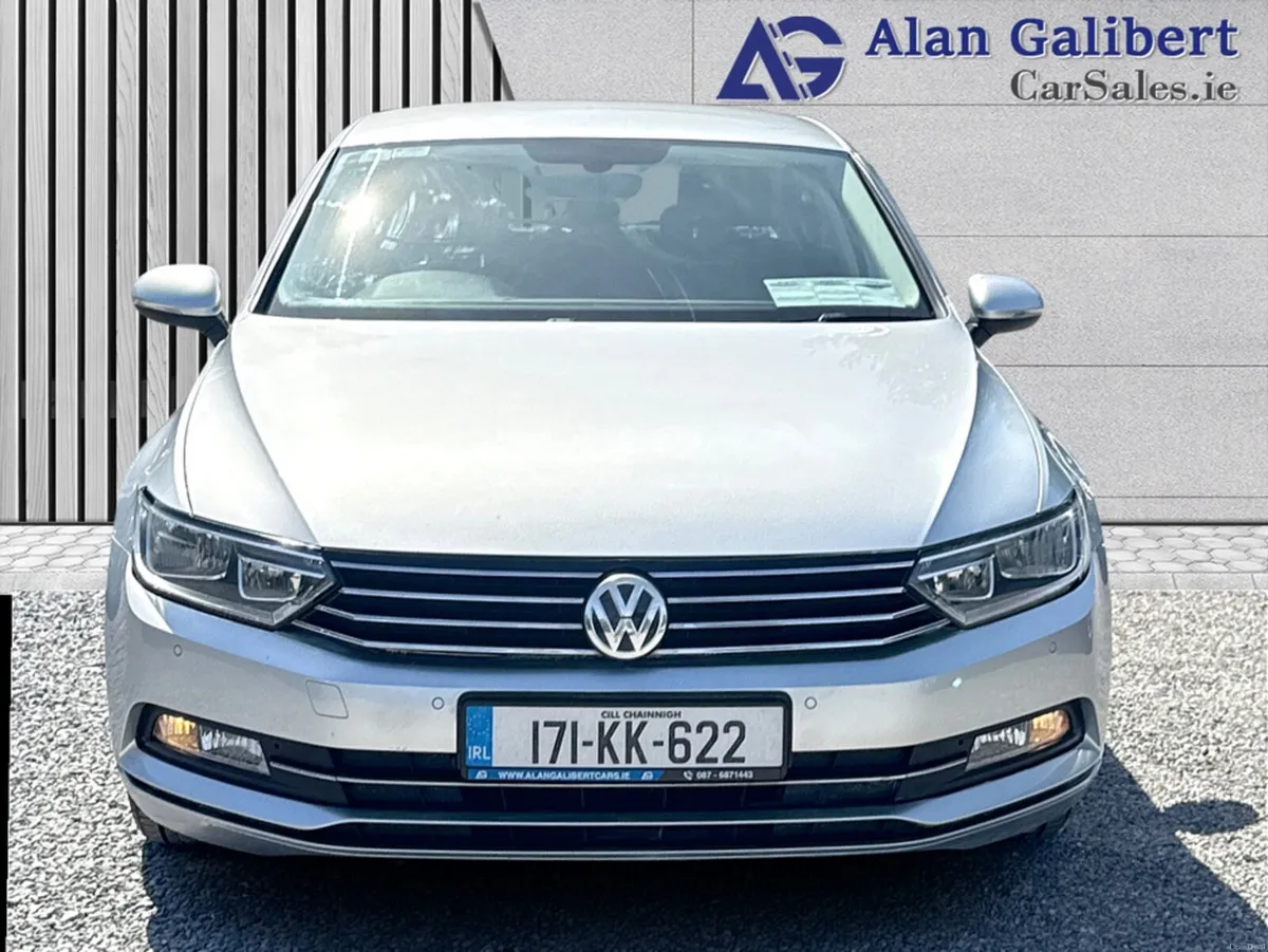 Volkswagen Passat Comfort line  1.6 TDI MANUAL - Image 4