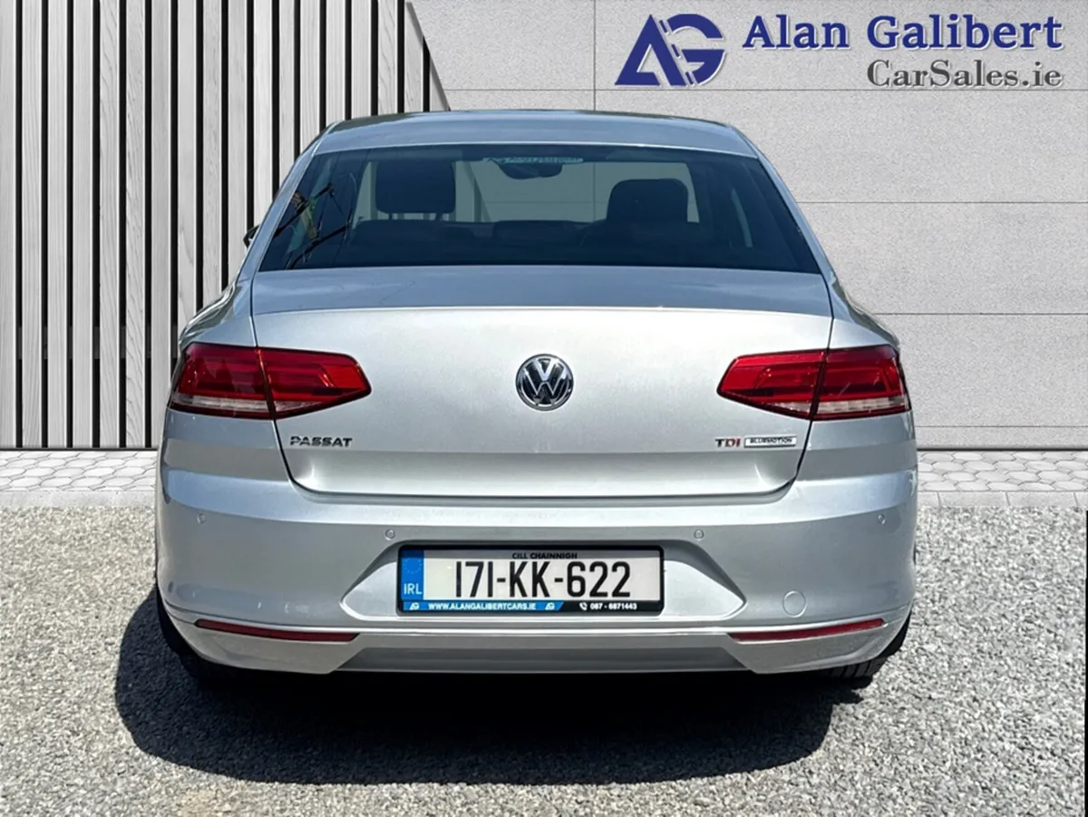 Volkswagen Passat Comfort line  1.6 TDI MANUAL - Image 6