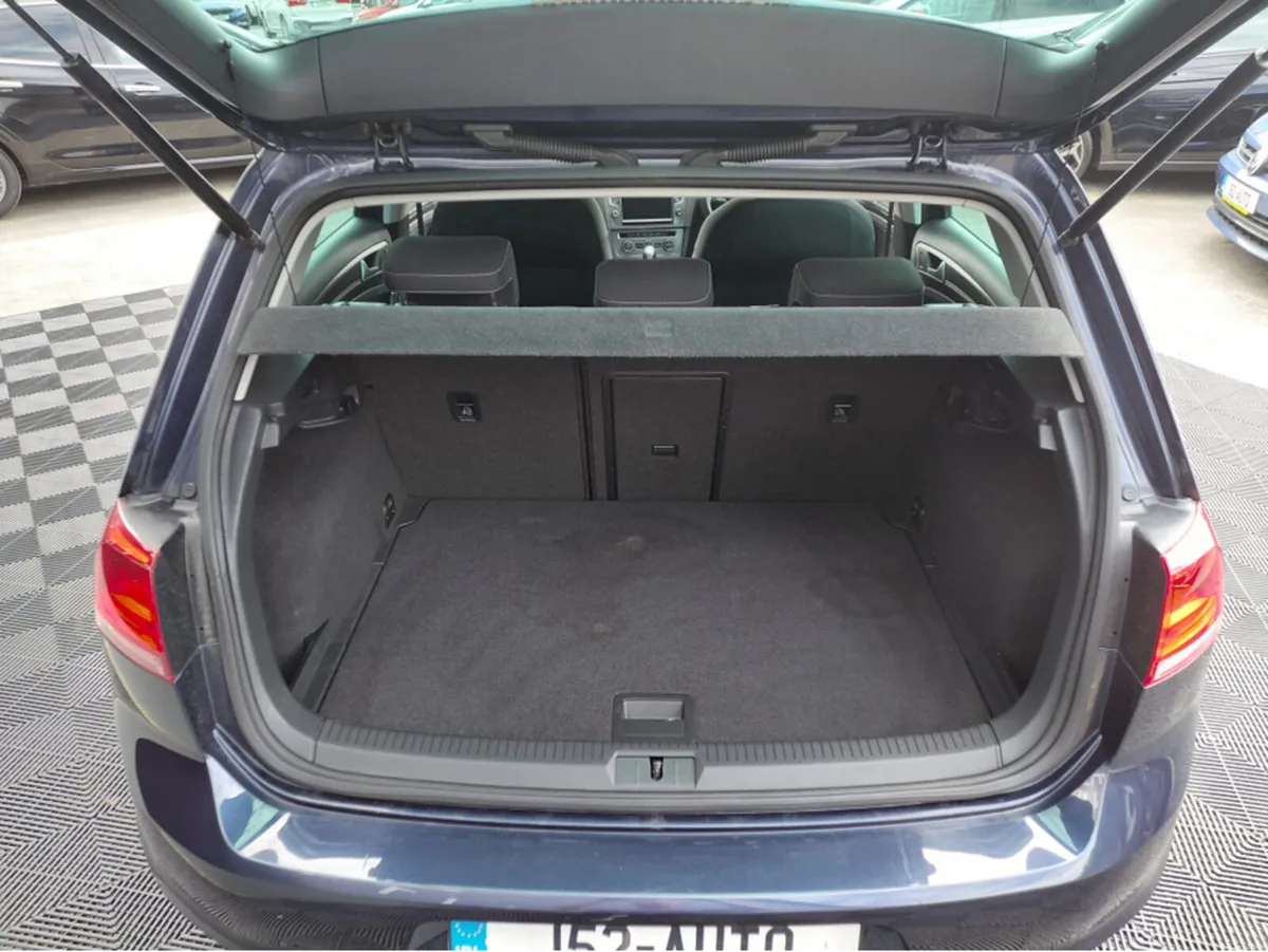 Volkswagen Golf VW Golf 1.2tsi petrol, auto, 17 al - Image 5