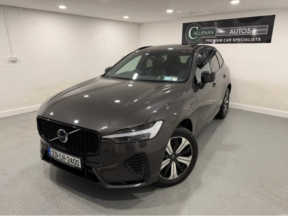 Volvo XC60 2.0 T6 PLUS DARK 350BHP AWD ***MEGA SPE - Image 6