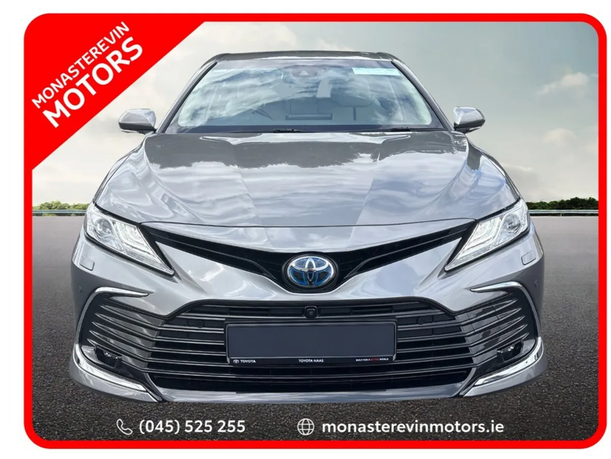 Toyota Camry PLATINUM EDITION 4 4DR AUTO - Image 5