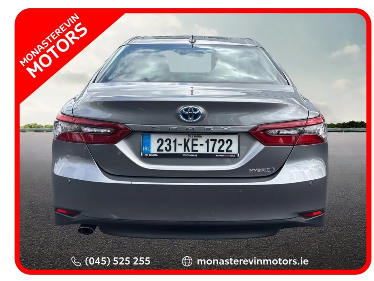 Toyota Camry PLATINUM EDITION 4 4DR AUTO - Image 4