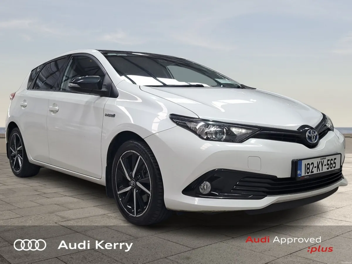 Toyota Auris HYBRID LUNA SPORT 4DR AUTO - Image 1