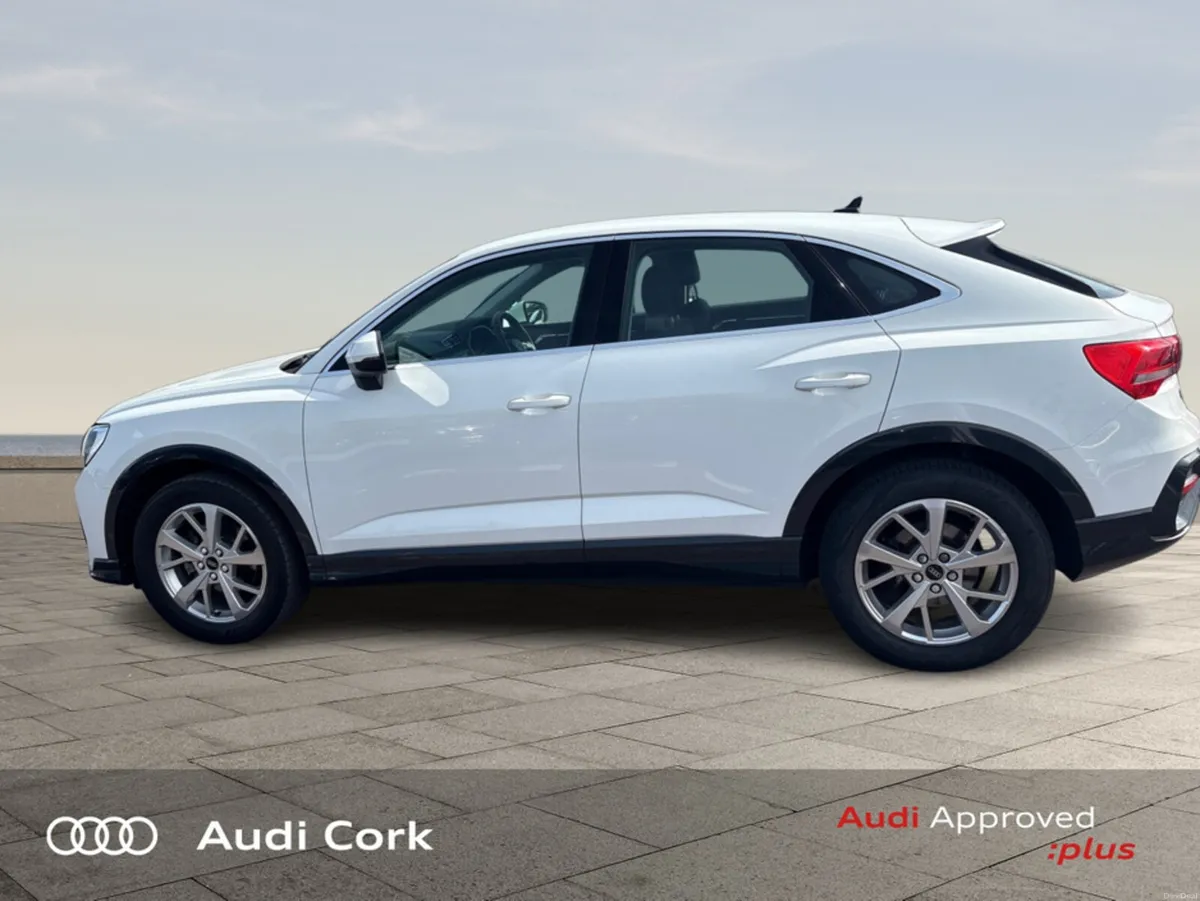 Audi Q3 1.5 35TFSI 150BHP SE WITH COMFORT PACK, UP - Image 4