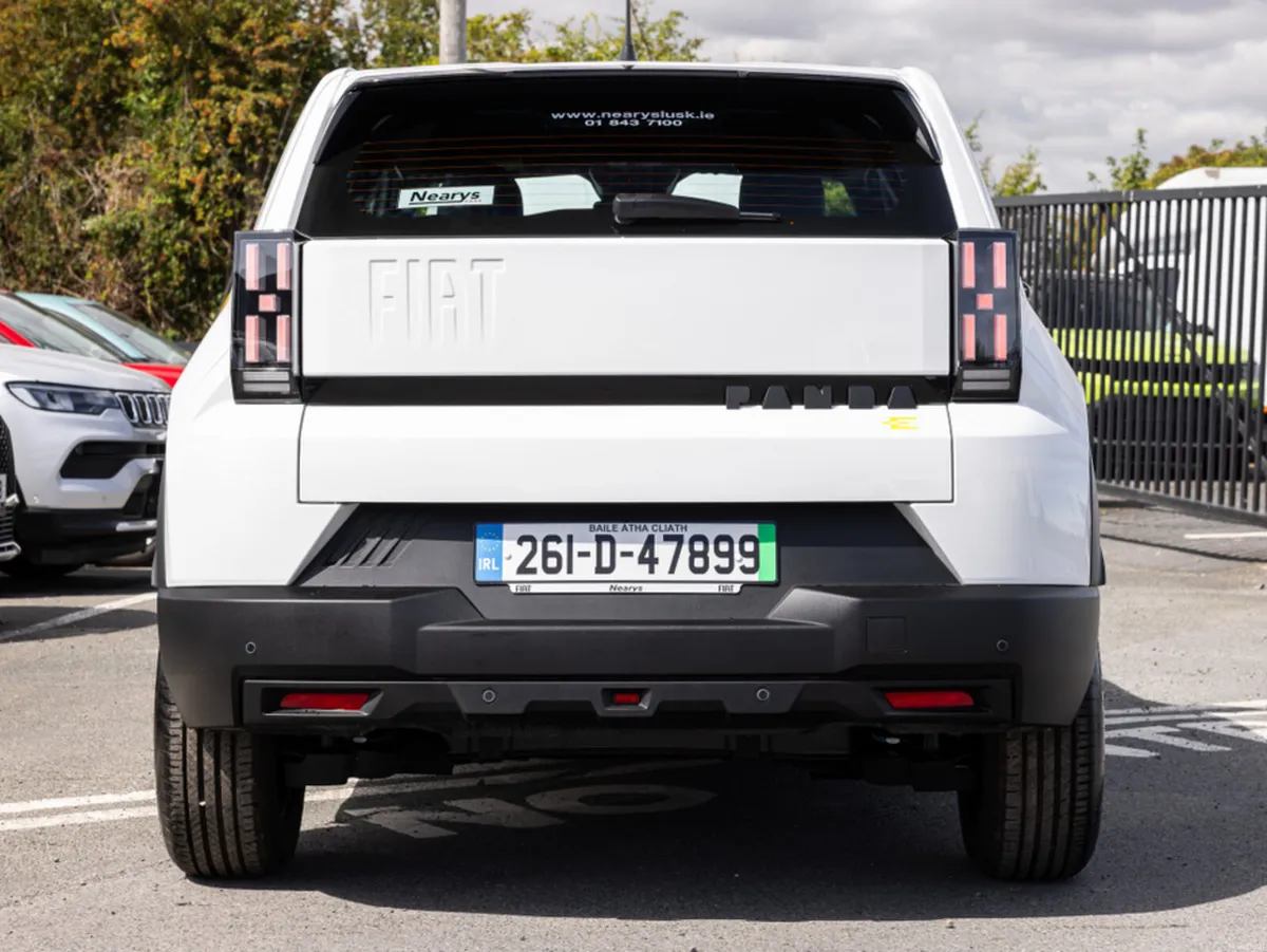 Fiat Panda ICON 44KWH 83KW 5DR AUTO - Image 5