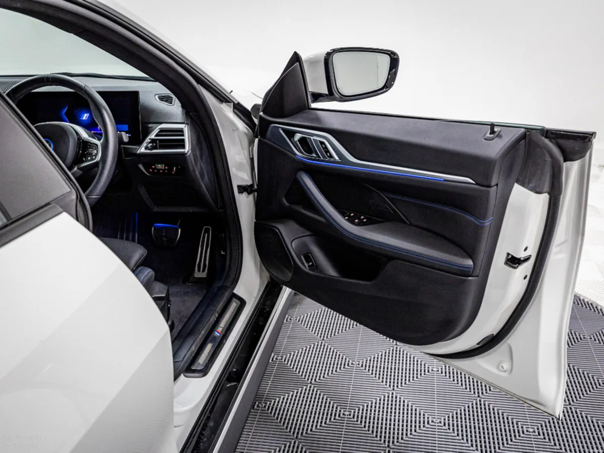 BMW i4 eDrive 35 MSport 70kWh 280HP - Image 2