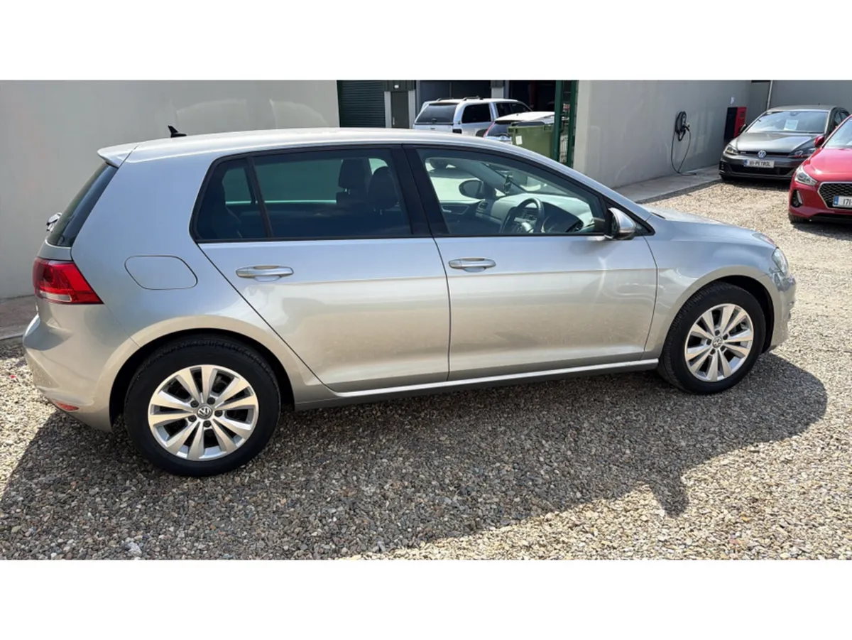 Volkswagen Golf 1.2 TSI Bluemotion - Image 3