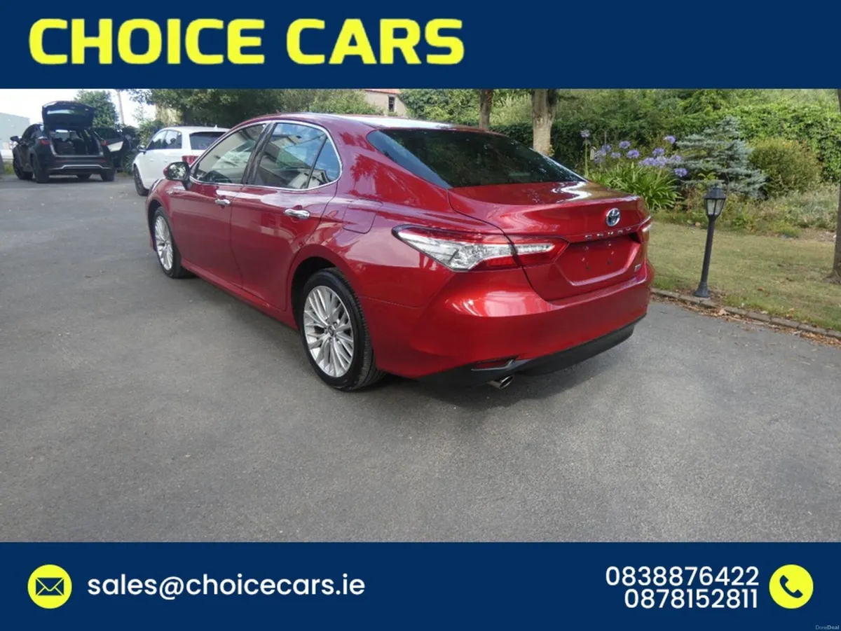 Toyota Camry 2.5 AUTO HYBRID FULL LEATHER - Image 4