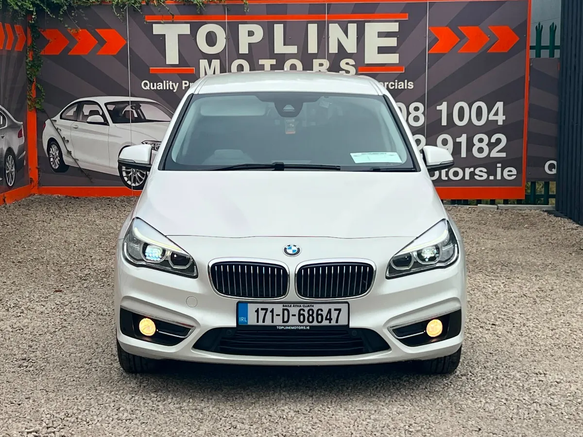 //2 SERIES LUXERY//FULL LEATHER//7 SEATER// - Image 2