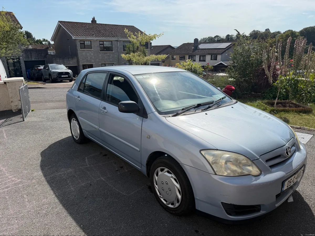 Toyota Corolla 2005 - Image 1