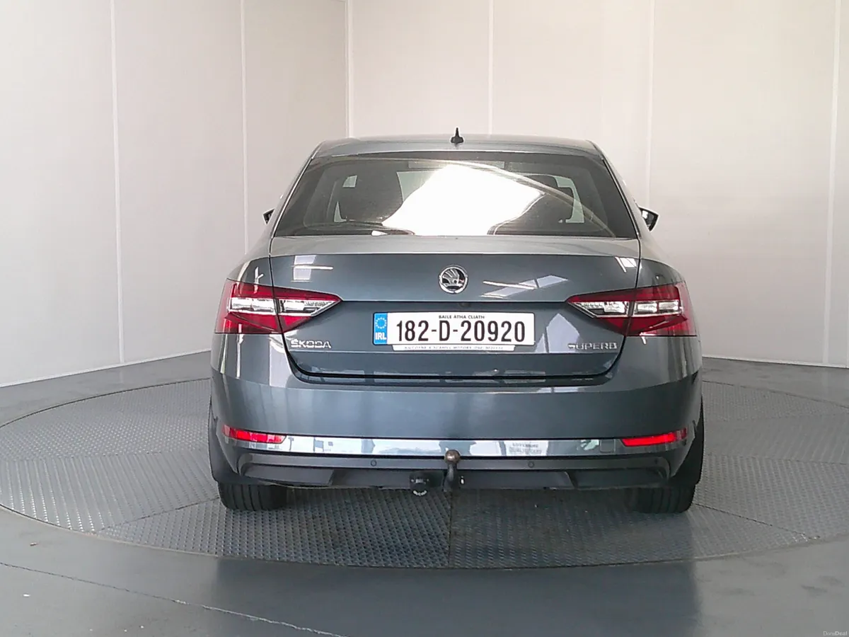Skoda Superb 2018 - Image 6
