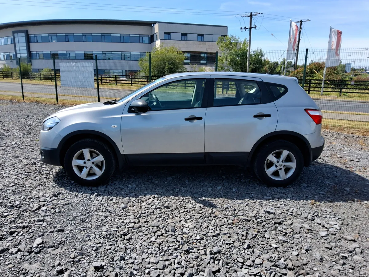 Nissan Qashqai 2011 - Image 4