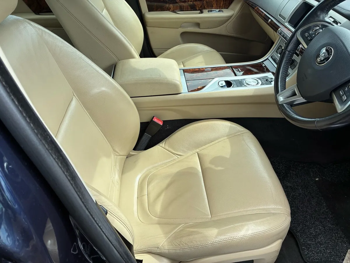 Jaguar XF 2014 New NCT 08/27 - Image 5