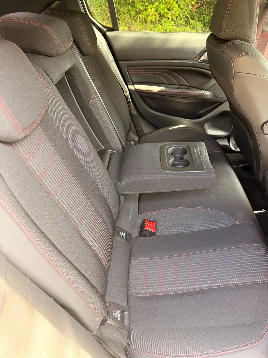 Peugeot 308 Automatic with manual shift mode - Image 5