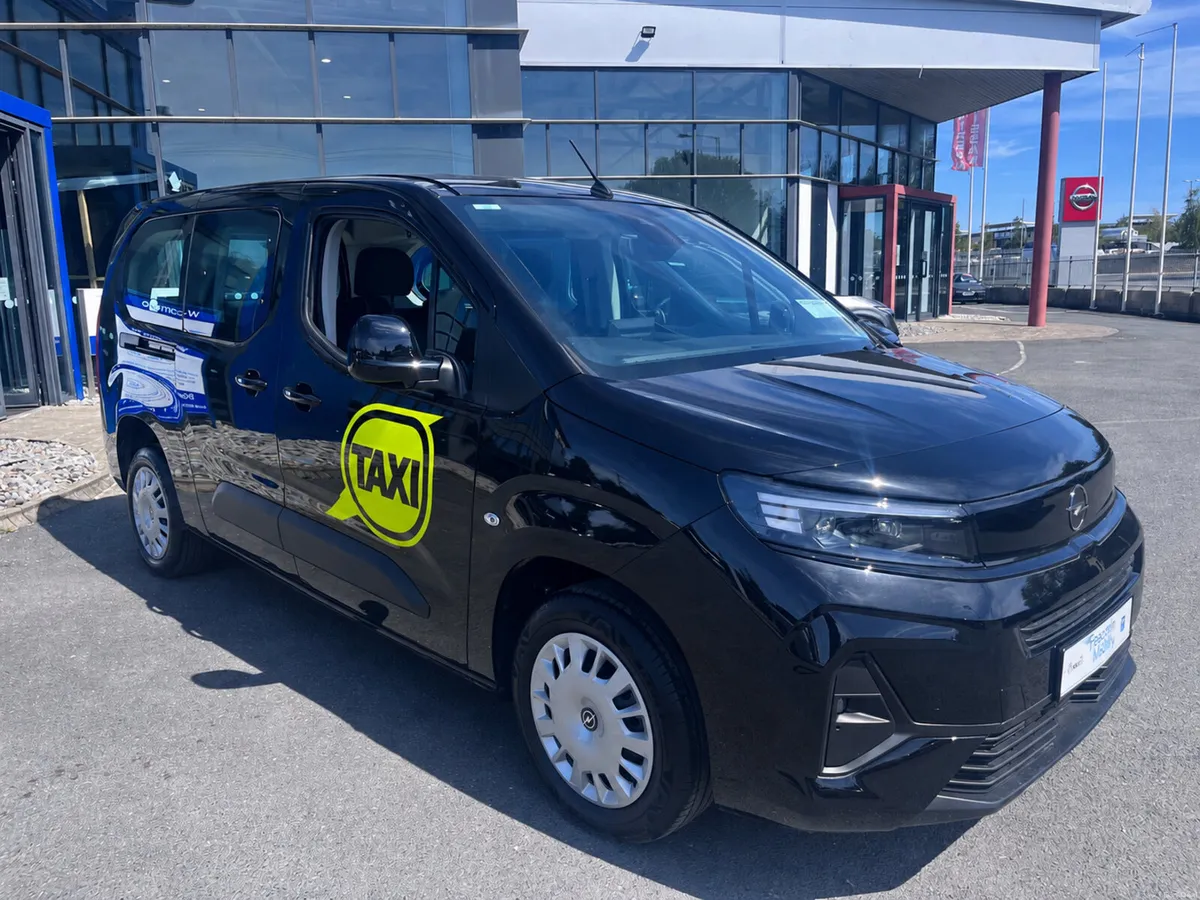 Opel Combo Auto, Taxi Spec, WAV - Image 1