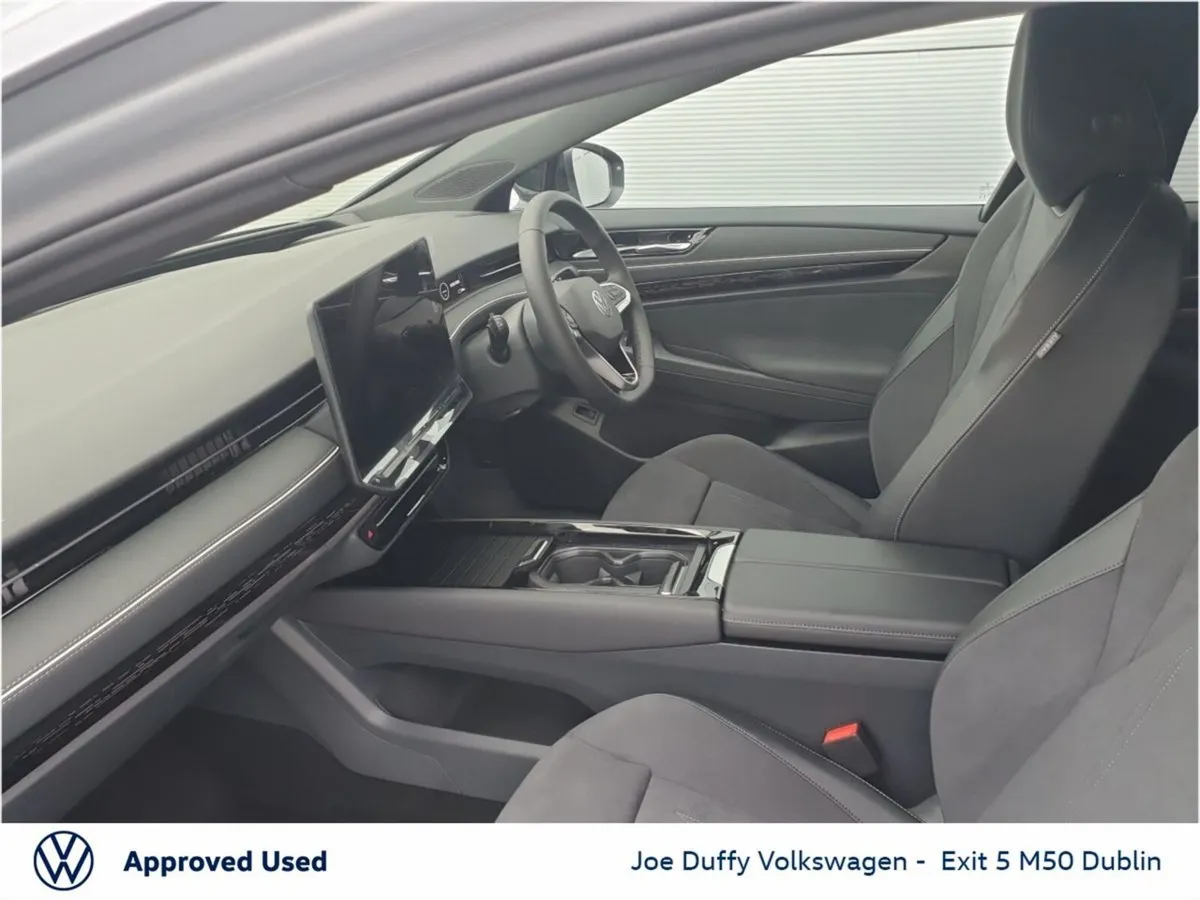 Volkswagen ID.7 PURE PLUS 59KWH 204HP - Image 3
