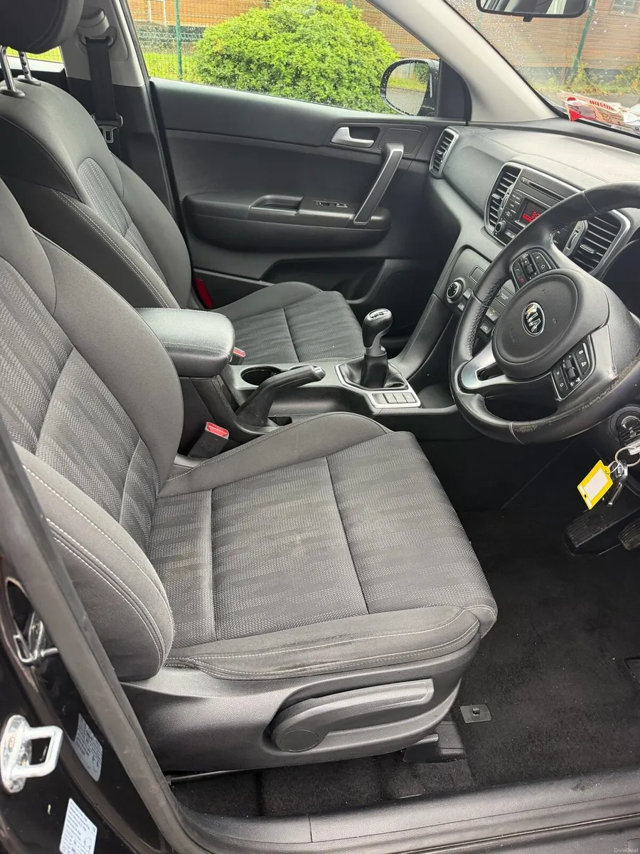 172 Kia Sportage Nct&Taxed - Image 5