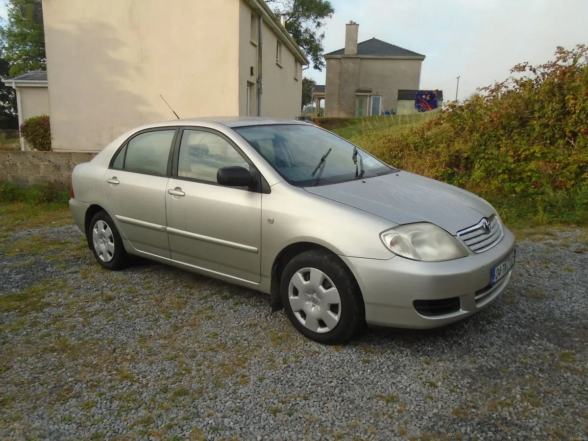 Toyota Corolla 2004 - Image 2