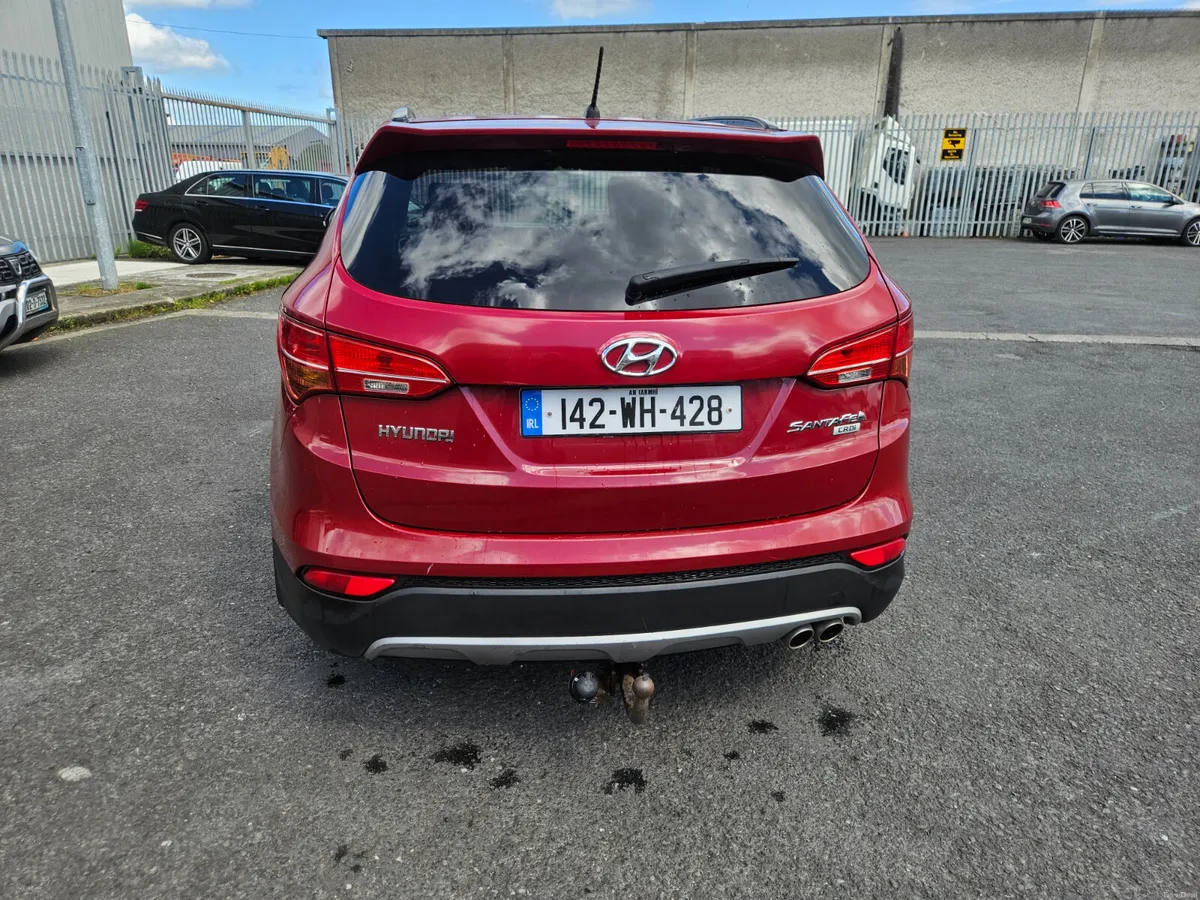 Hyundai Santa Fe 7 seater 2014 - Image 3