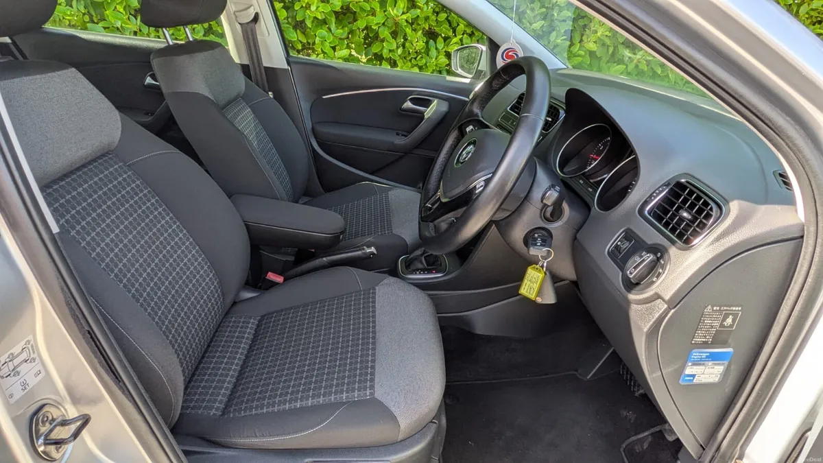 VW POLO 1.2 TSI AUTOMATIC COMFORTLINE, 2017 - Image 4