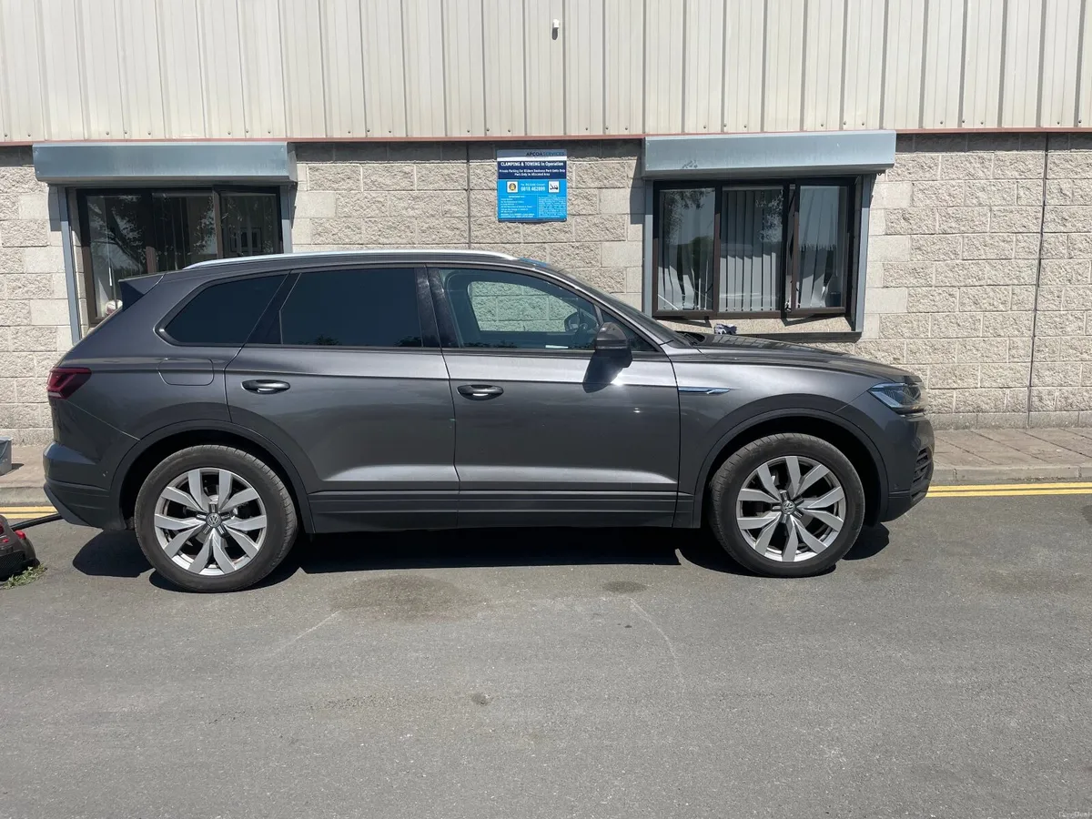 Volkswagen Touareg 2019 - Image 1