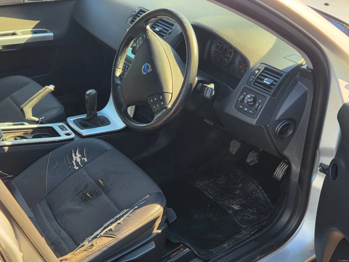 Volvo V50 2010 - Image 5