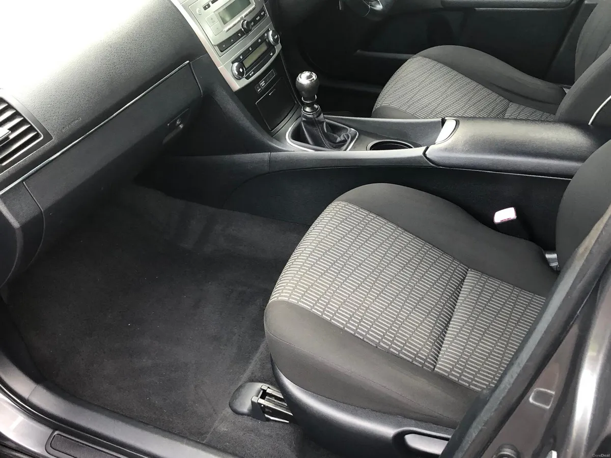 Toyota Avensis 2014 2.0 d4d - Image 6