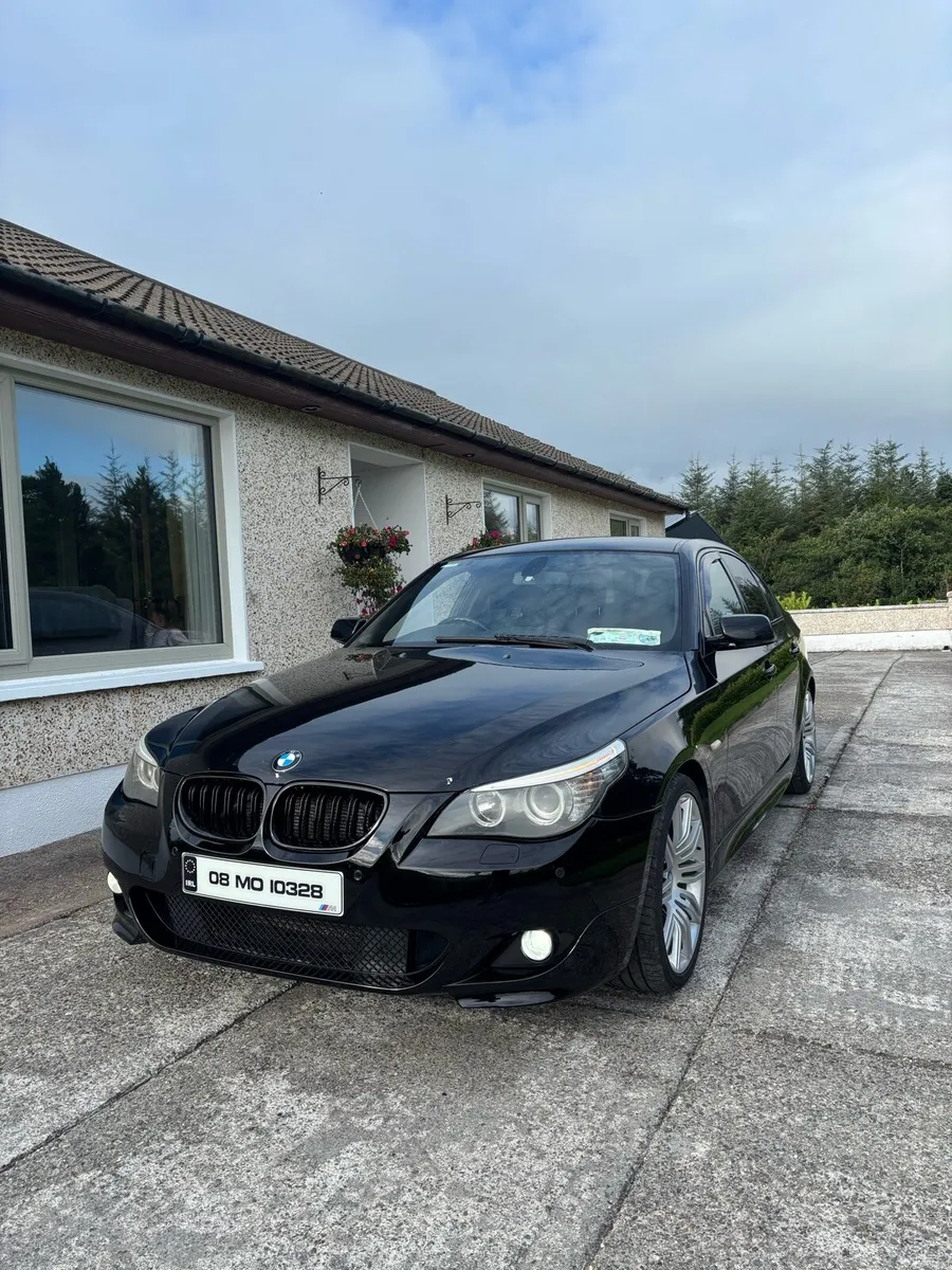 BMW 520D - Image 1