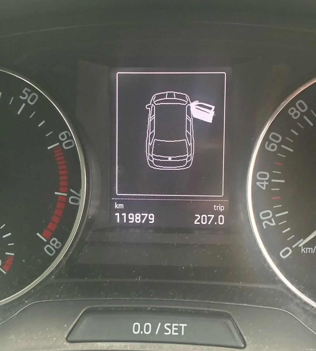 Skoda Fabia 2015 - Image 4