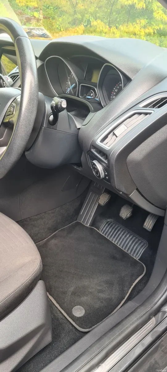 Ford Focus 2018 - Image 6