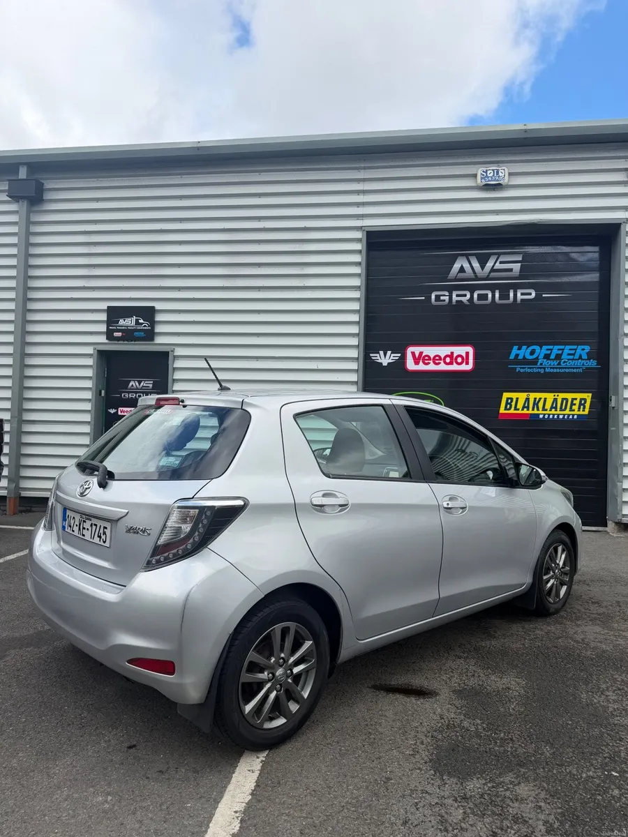 Toyota Yaris 2014 - Image 2