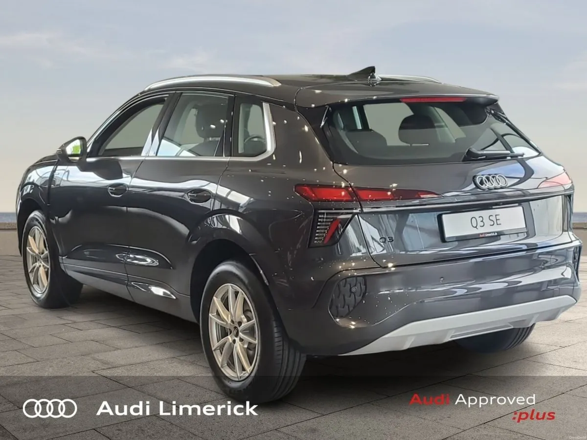 Audi Q3 *SAVE €3408 VS NEW* E-HYBRID 270HP S-T SE - Image 5