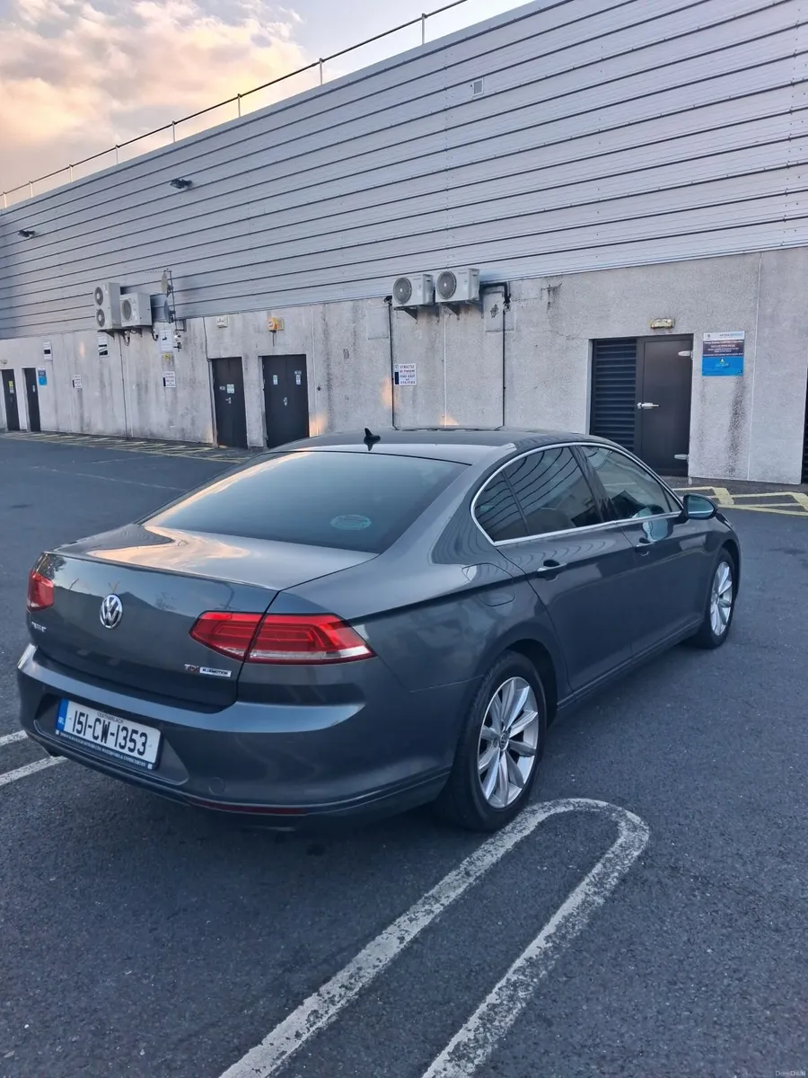 Volkswagen Passat 2015 - Image 3